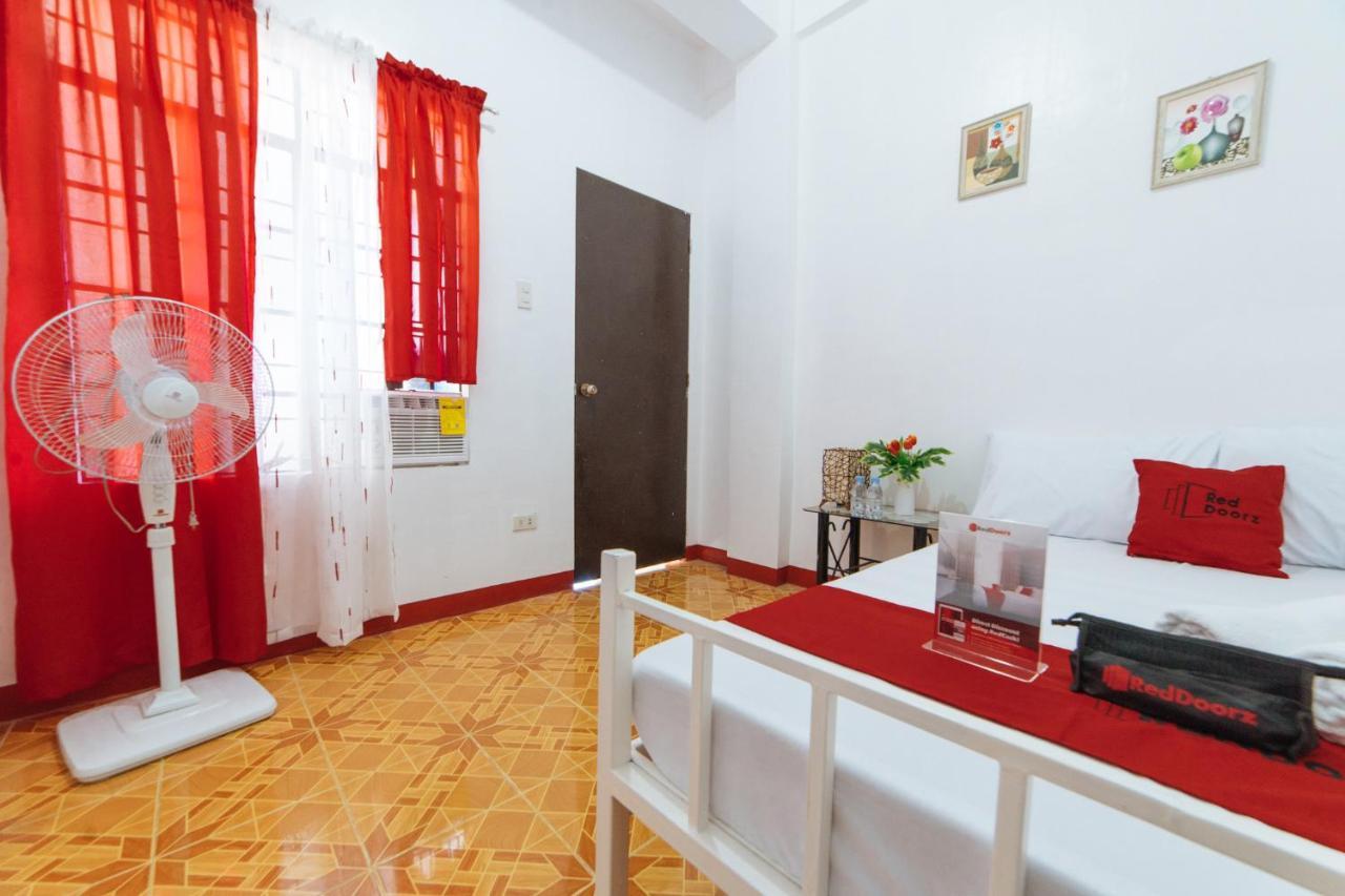 Hotel Reddoorz @ Pag Asa Rawis Legaspi à Legazpi Extérieur photo